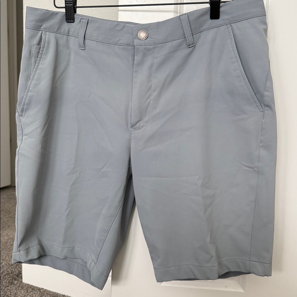 Men's grey Bonobos golf shorts